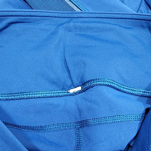 Lululemon Gear Up Crop 17" Size 6 Leggings Poseidon Blue Mesh leg Detail - Picture 8 of 9